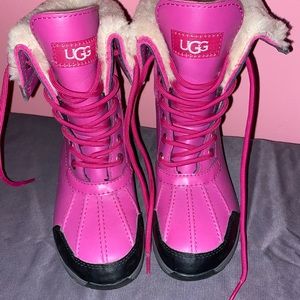 Kids Hot Pink Butte Ugg Boots!!!